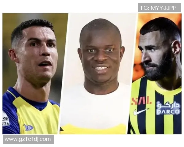 现役足球明星的魅力与风采盘点帅气球员引领潮流的时尚风尚