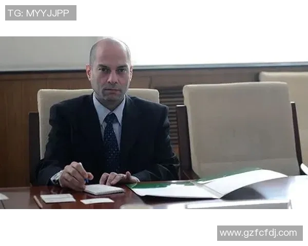 疫情期间足球明星的坚韧与奉献展现了运动精神的新高度